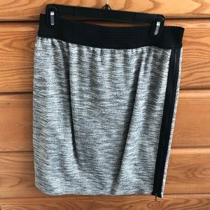 Cloth work skirt, zippers up both sides